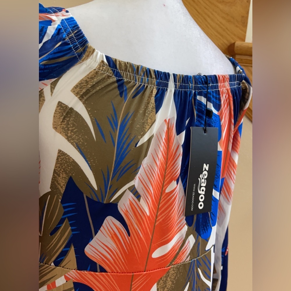 Women’s Beach Casual Dress Size Medium Floral Leaves Vibrant Color 2 Front Slits - Picture 3 of 8